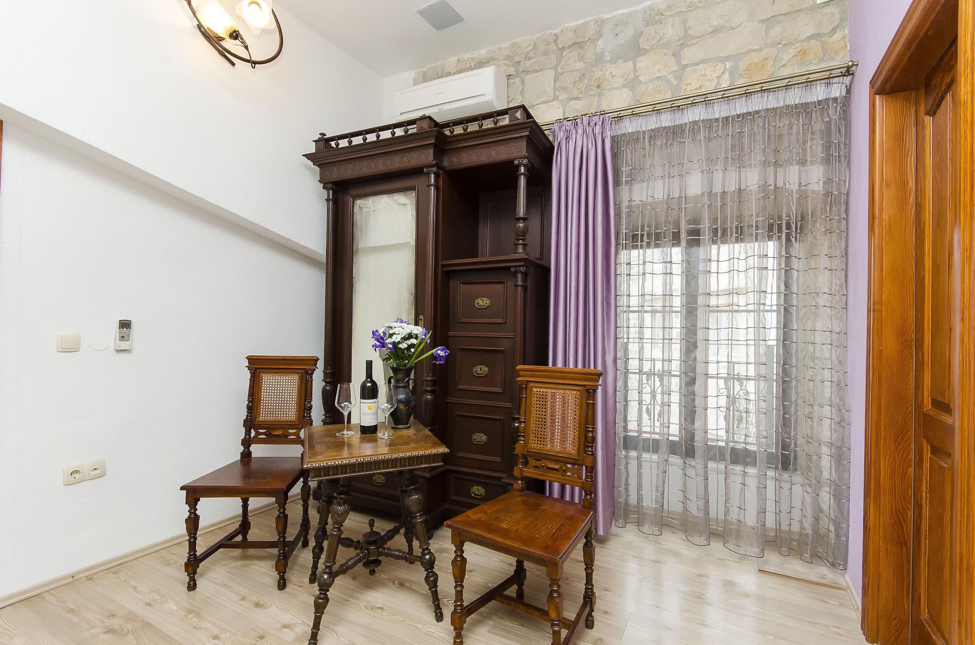 Palace Derossi Τρογκίρ Εξωτερικό φωτογραφία