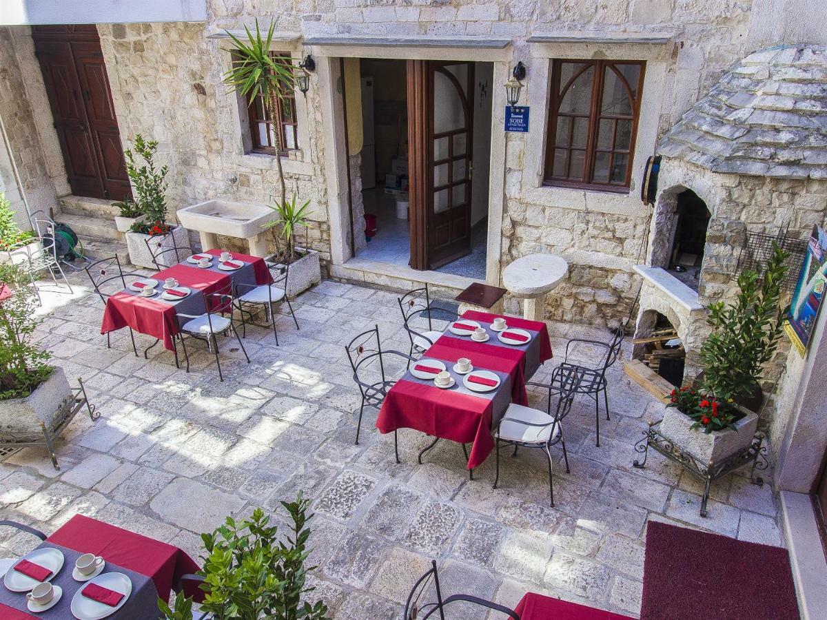 Palace Derossi Τρογκίρ Εξωτερικό φωτογραφία